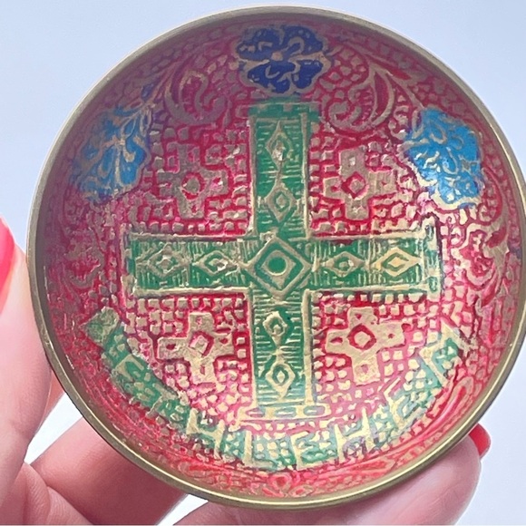 Brass Enamelled Bethlehem Small Trinket Bowl - Picture 10 of 10